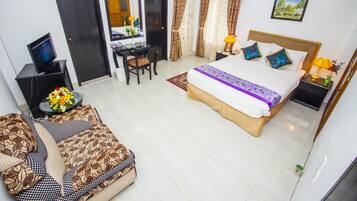 Premium Suite, 1 Bedroom, Smoking, Lake View | Living room | LED TV