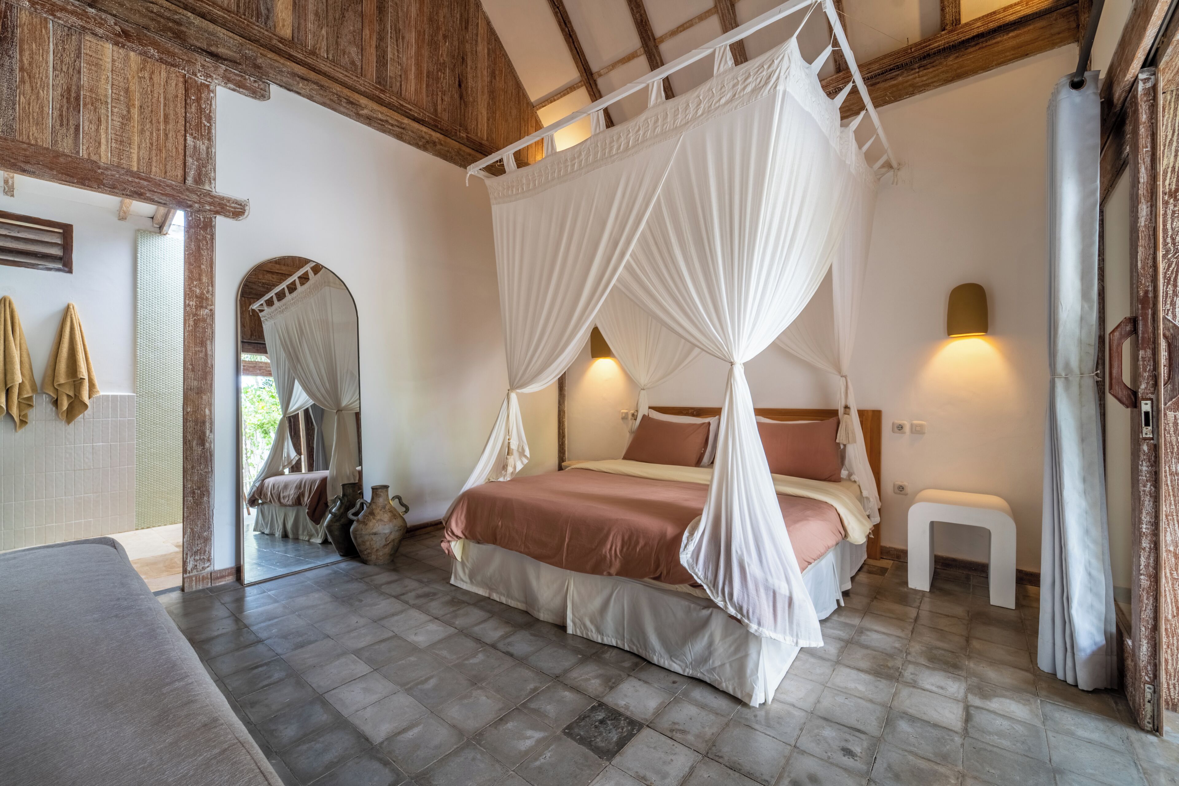 2 Schlafzimmer, hochwertige Bettwaren, Zimmersafe