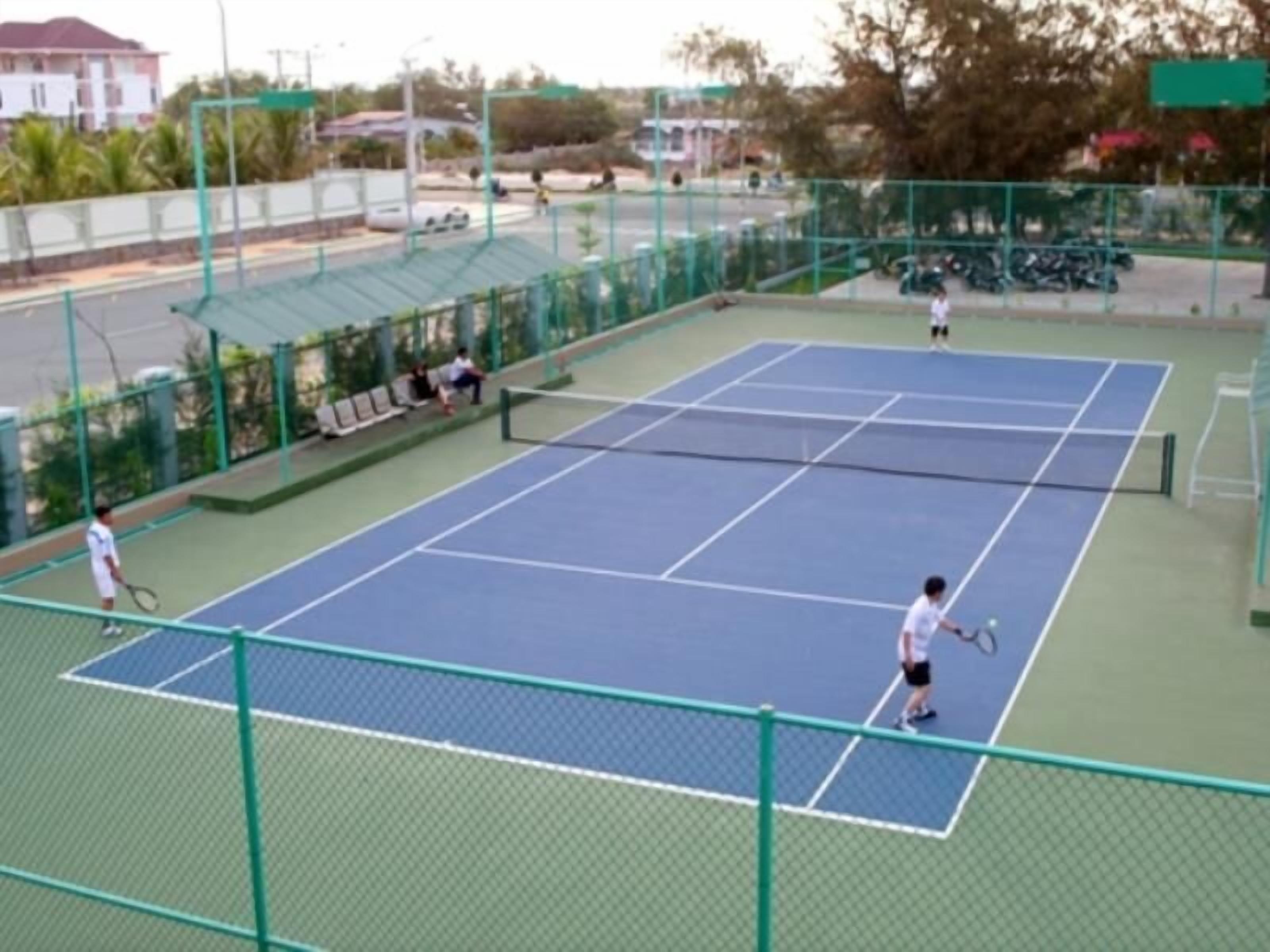 Lapangan tenis