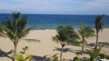Na praia