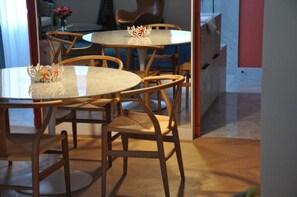 Suíte superior | Sala de jantar
