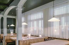 Lunch and dinner served, international cuisine - Boutique Hotel Moosegg (Lauperswil)