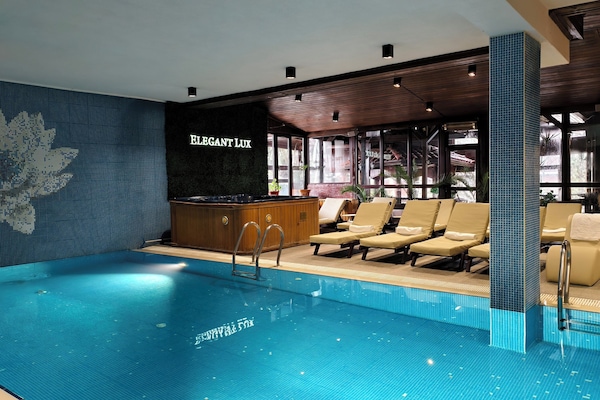 Behandlungsräume für Paare, Sauna, Whirlpool, Dampfbad