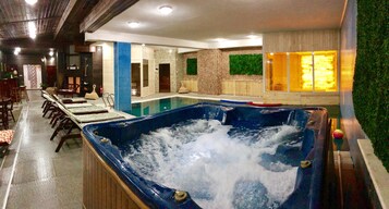 室内 SPA 浴缸