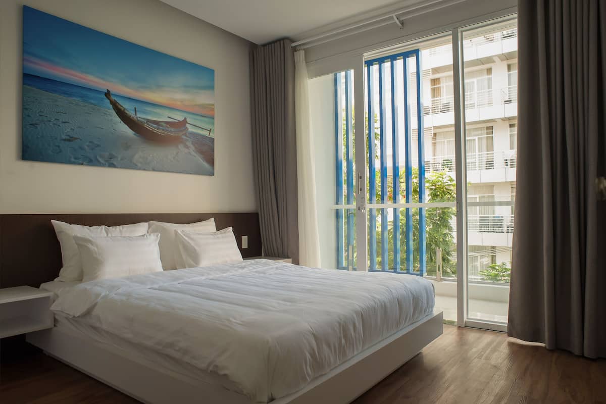 Spacious and very Central 2 Bedrooms Apartment | 1 bedroom, hypo-allergenic bedding, minibar, in-room safe
