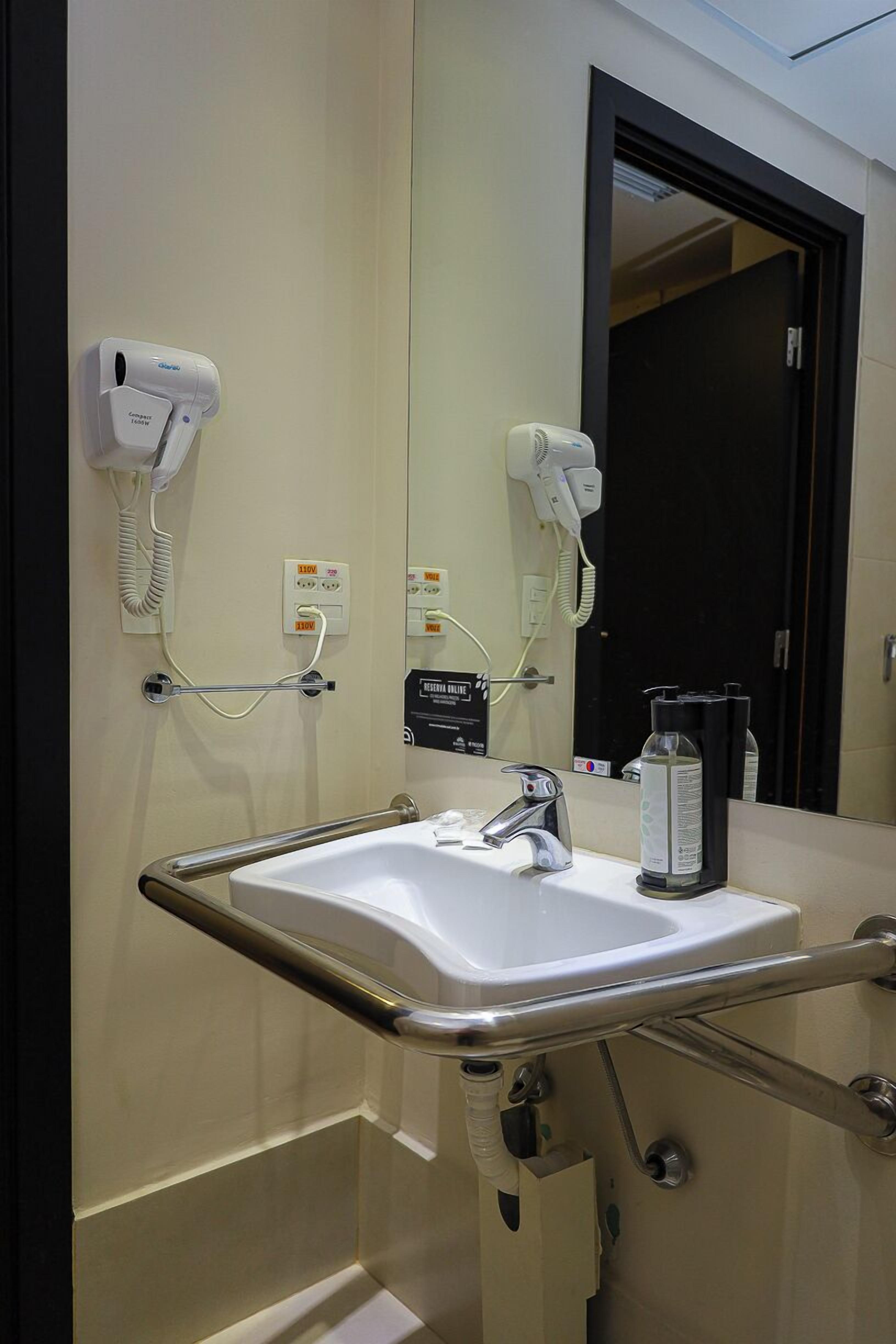 superior double room, 1 queen bed, mobility accessible | bathroom | shower, rainfall showerhead, free toiletries, hair dryer