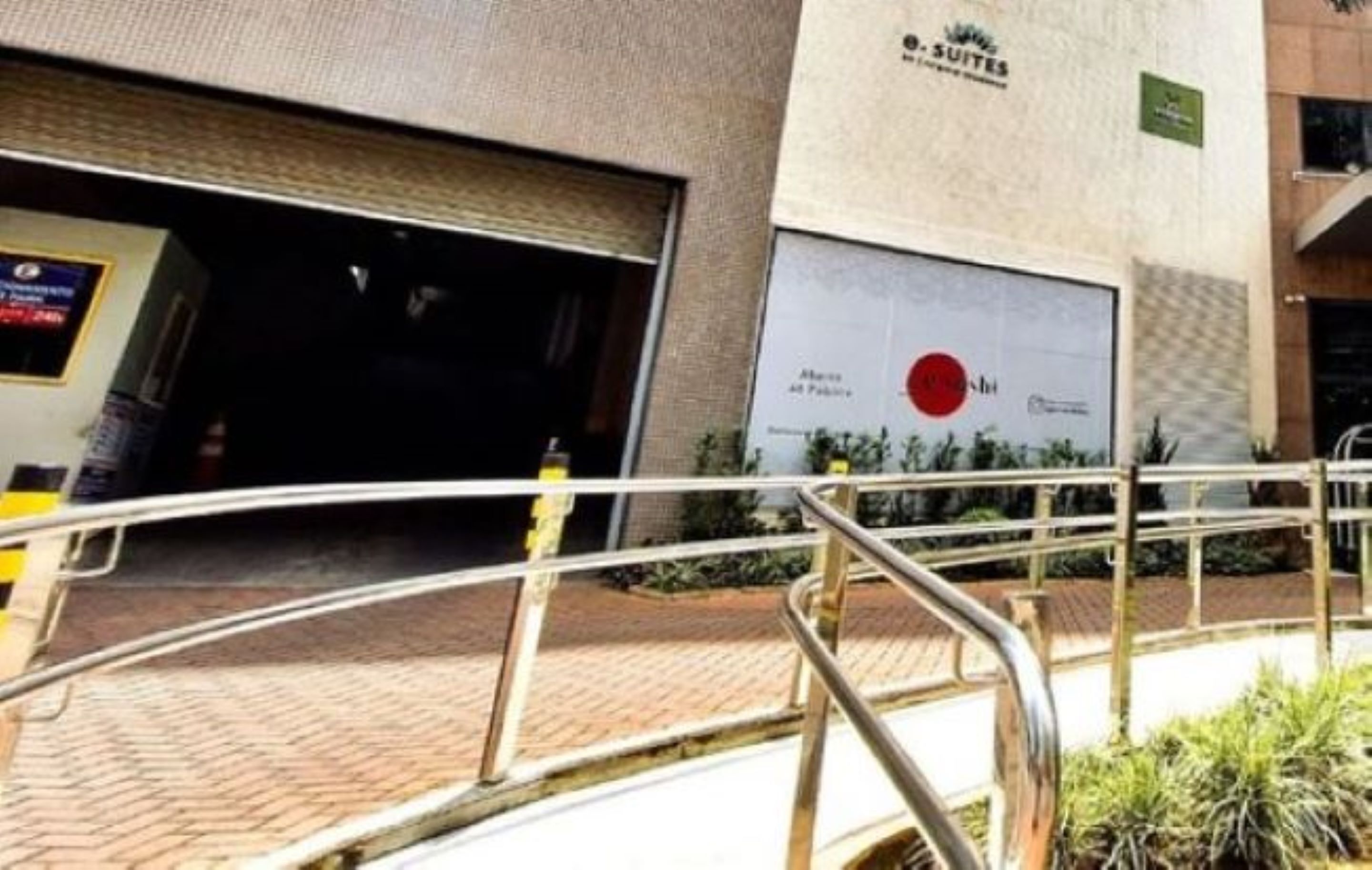 self-parking (surcharge) 36.75 per day