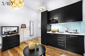 Private kitchenette - Apartamenty Pomarańczarnia (Poznan)