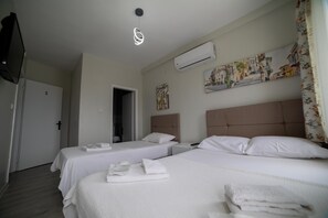 Triple Room | Premium bedding, minibar, free WiFi - Mai Pension (Ayvalik)