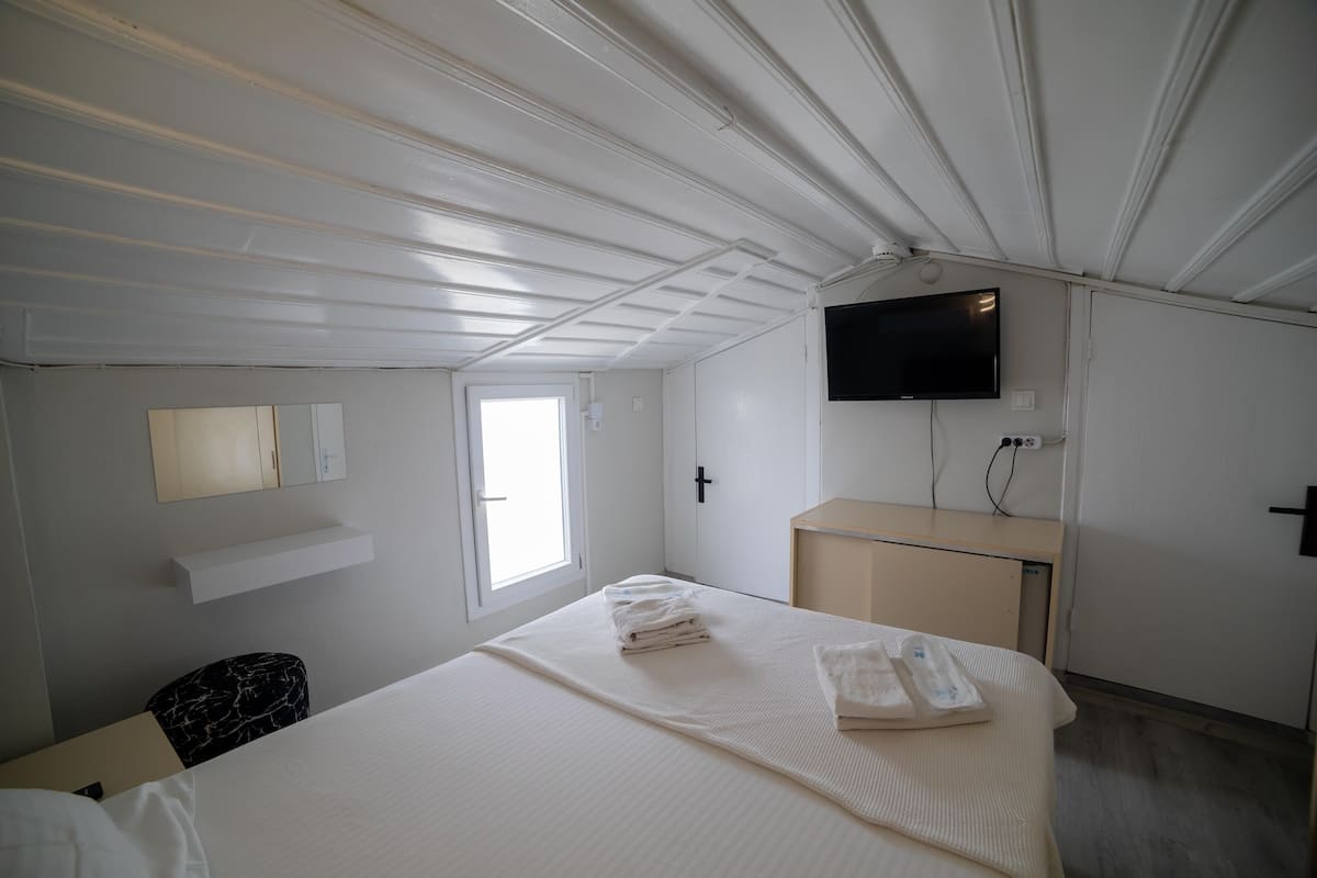 Loft Standard | Sängtillbehör av högsta kvalitet, minibar och gratis wi-fi