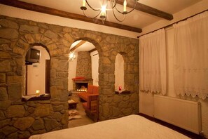 Premium bedding, in-room safe, iron/ironing board - Pindos Palace (Grevena)