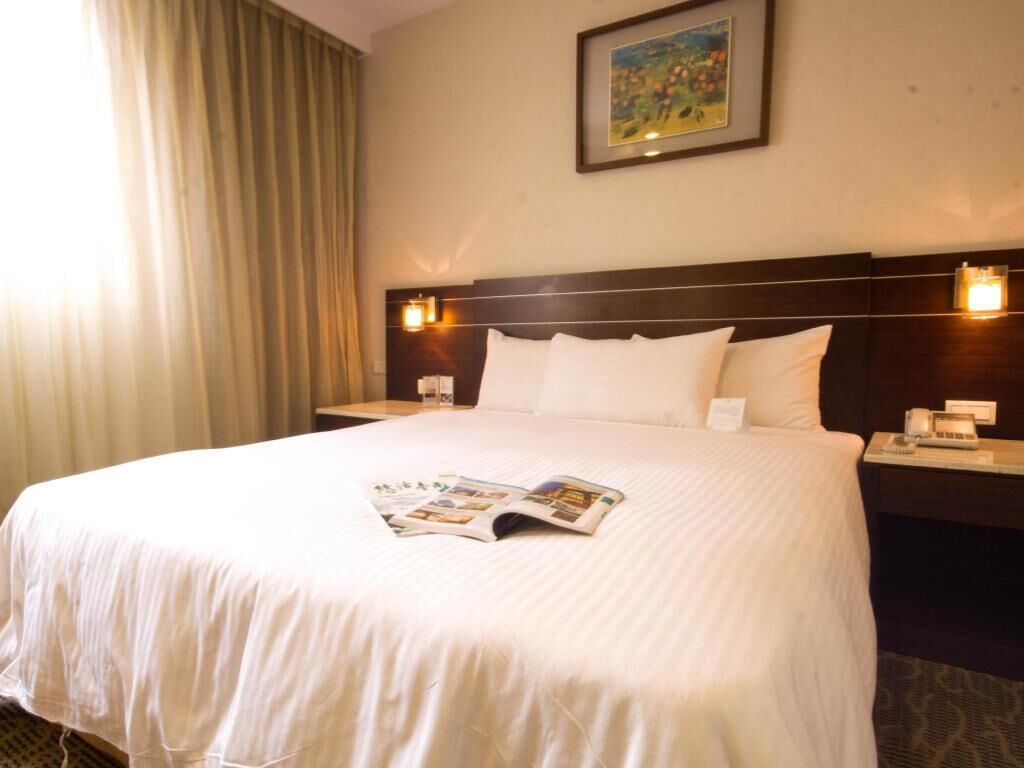 In-room safe, individually decorated, desk, blackout curtains