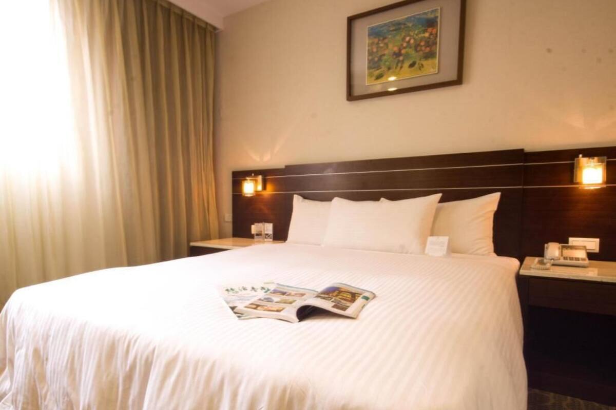 In-room safe, individually decorated, desk, blackout drapes