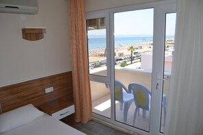 Premium bedding, minibar, soundproofing, free WiFi - Seda Hotel (Ayvalik)