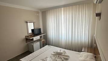Standard-Doppelzimmer | Hochwertige Bettwaren, Minibar, schallisolierte Zimmer, kostenloses WLAN