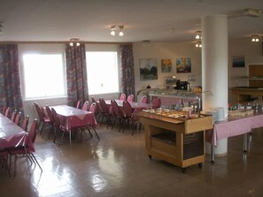 Breakfast, lunch, dinner served; local cuisine 