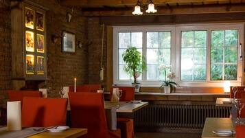 Dinner served, Regional cuisine