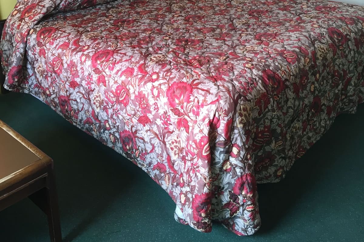 Standard Room, 1 King Bed | Free WiFi