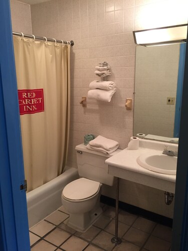 Red Carpet Inn Piqua