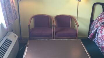 Kamar Standar, 1 Tempat Tidur King | Wi-Fi gratis