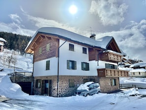Front of property - Appartamenti Levanto (Livigno)