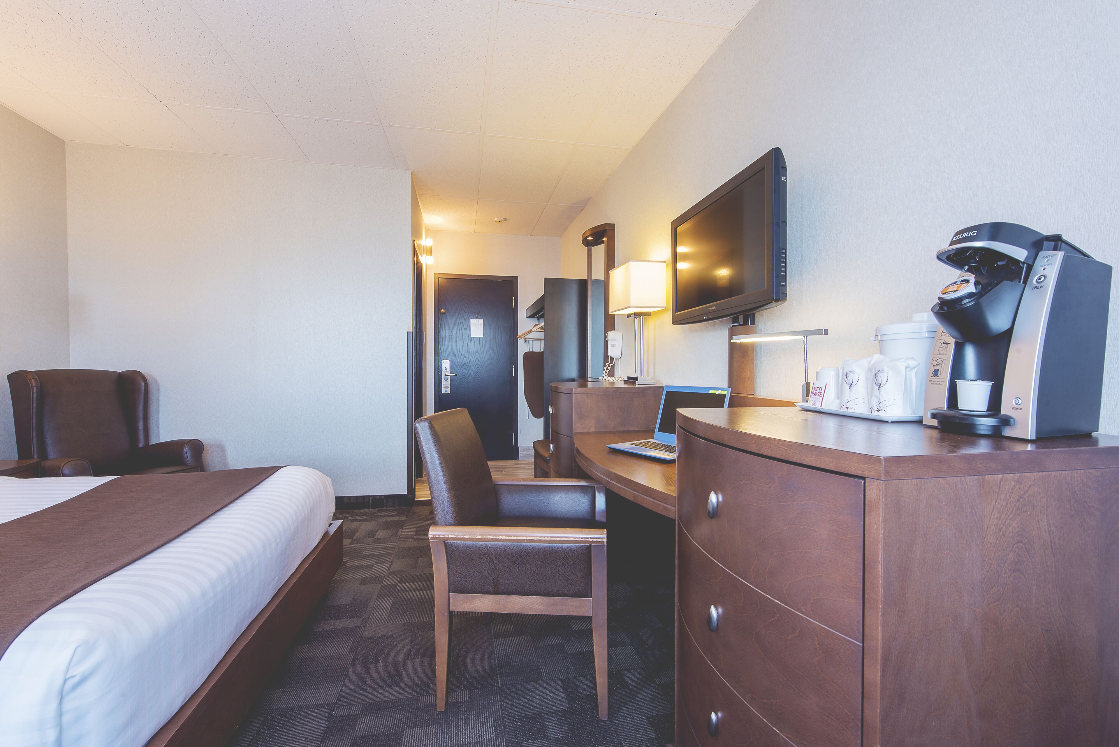 superior room, 1 queen bed | desk, soundproofing, iron/ironing board, free cots/infant beds