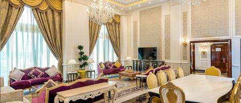 Royal Suite, 1 King Bed