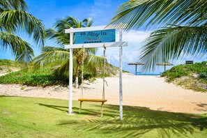 21-inch LCD TV with cable channels, TV