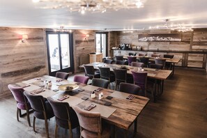 Free continental breakfast  - Hotel Le Farinet (Bagnes)