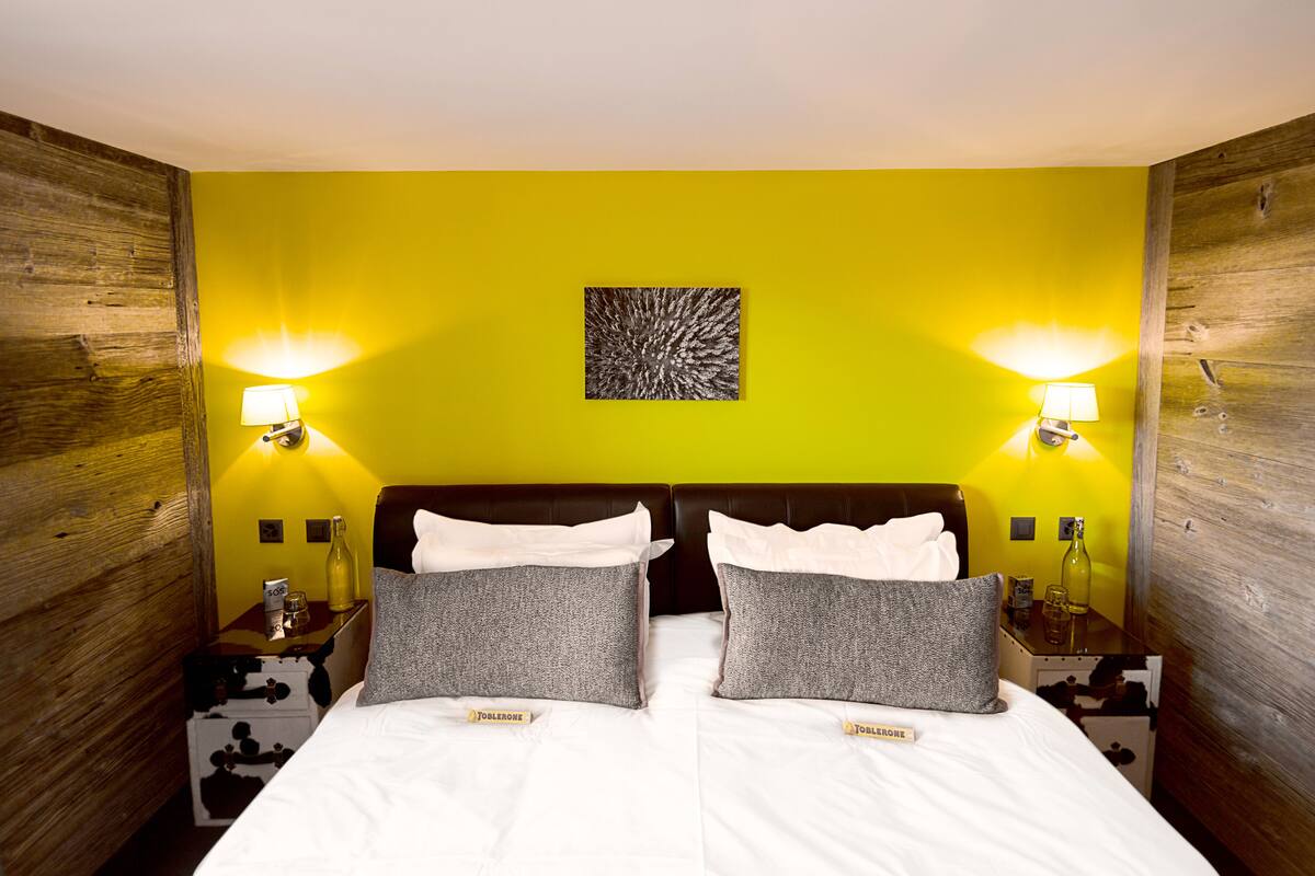 Suite, 2 Bedrooms, 2 Bathrooms