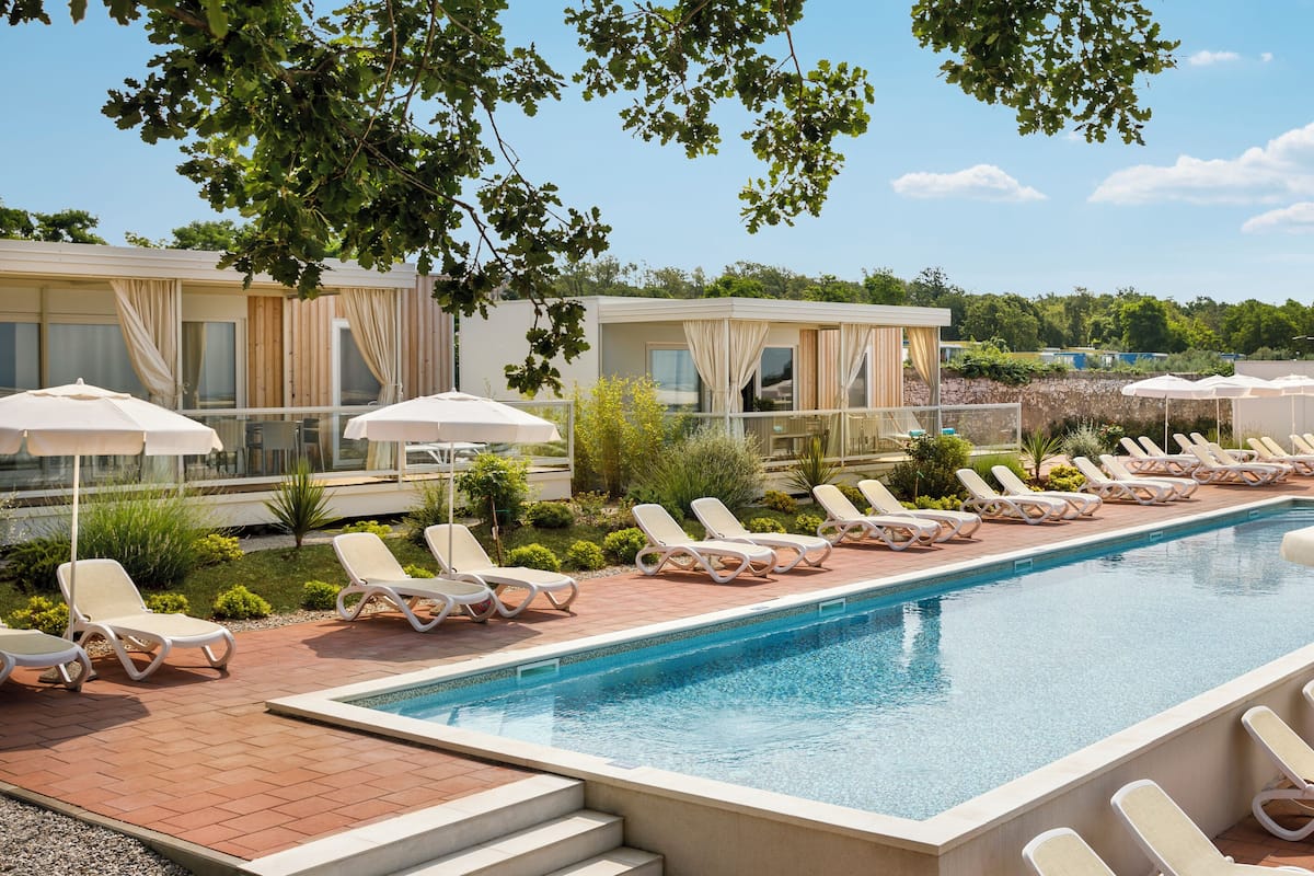 Amber Sea Luxury Village - Pool Holiday Home | 2 bedrooms, down comforters, in-room safe, free WiFi