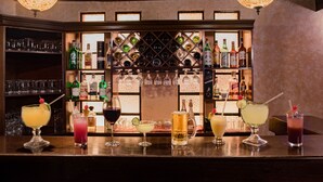 Bar (on property) - Hotel Villa Española (Guatemala City)