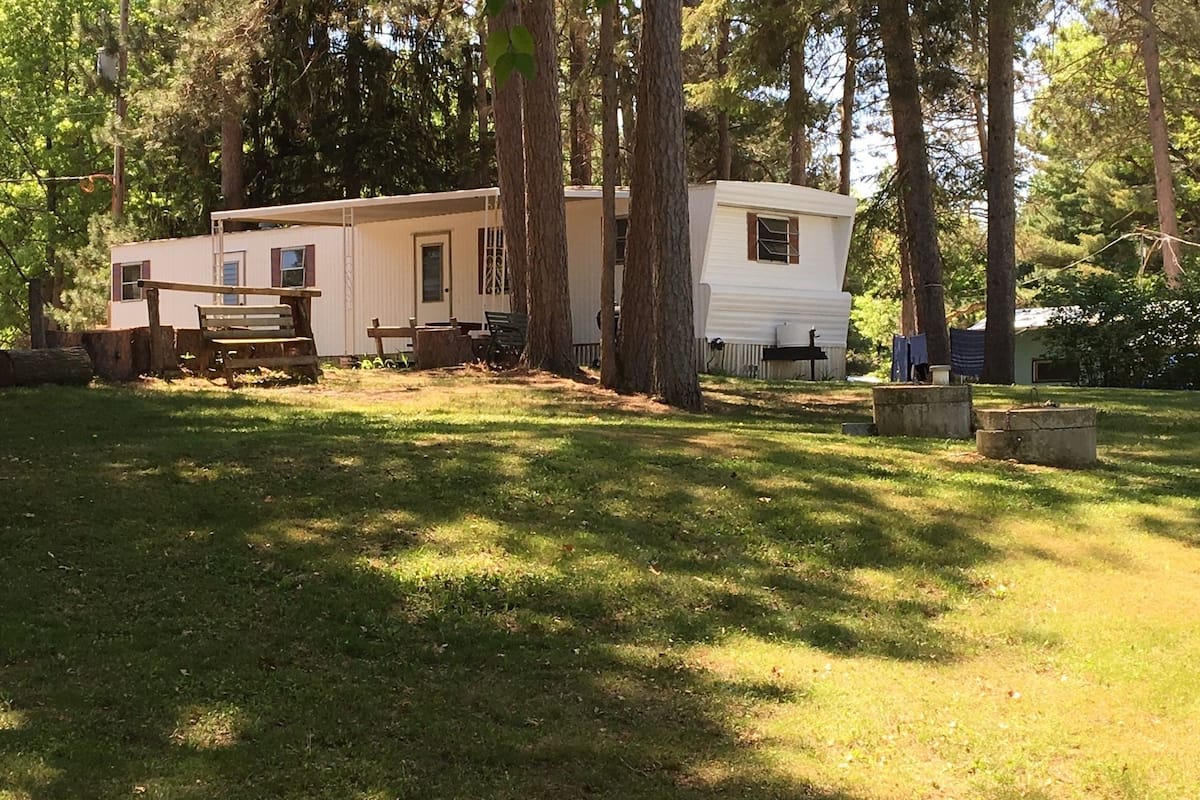 Family Mobile Home, 2 Bedrooms, Kitchen (Westwood) | 2 bedrooms, individually decorated, individually furnished, free WiFi