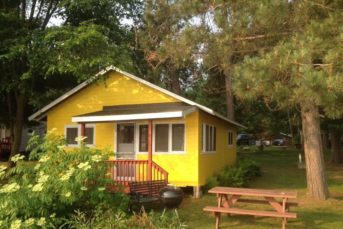 Panoramic Cabin, 2 Bedrooms, Kitchen, Lake View (Pine) | Terrace/patio