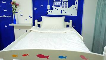 Shared Dormitory ((mixed 6 bed)) | Free WiFi