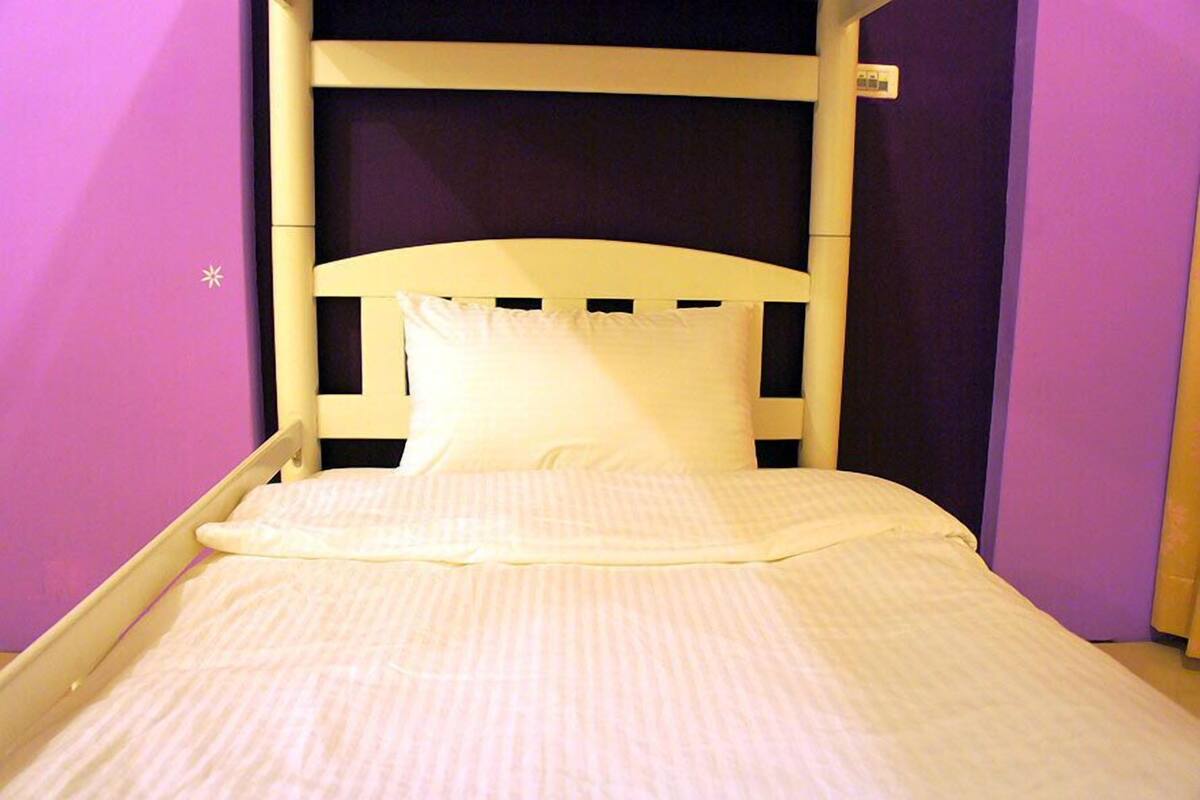 Shared Dormitory ((Female 6 bed)) | Free WiFi