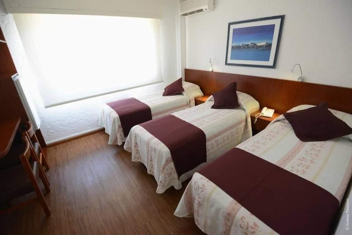 Minibar, cortinas blackout, cunas gratuitas y wifi gratis