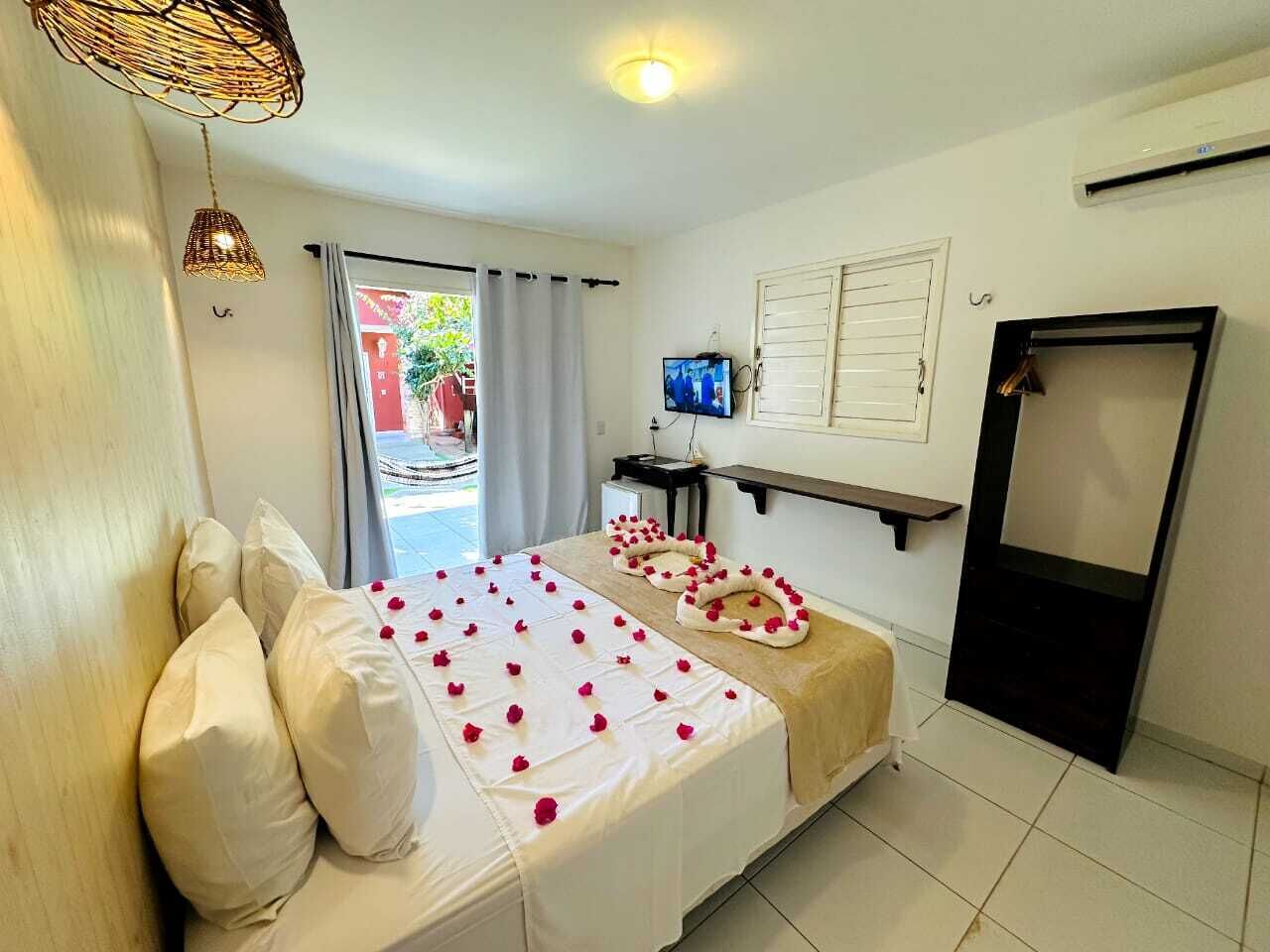 Phòng Suite tiện nghi đơn giản, quang cảnh vườn | 1 phòng ngủ, minibar, bàn ủi/dụng cụ ủi quần áo 