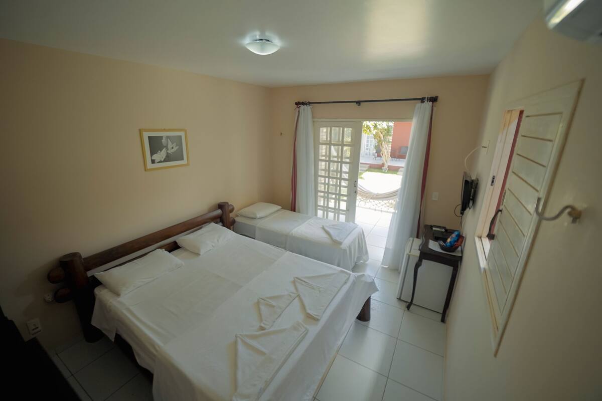 Suite junior | 1 habitación, minibar, tabla de planchar con plancha y ropa de cama