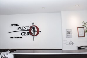 Reception - Hotel Crystal (Neuquen)