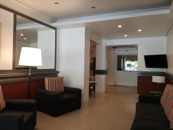 Lobby - Hotel Crystal (Neuquen)