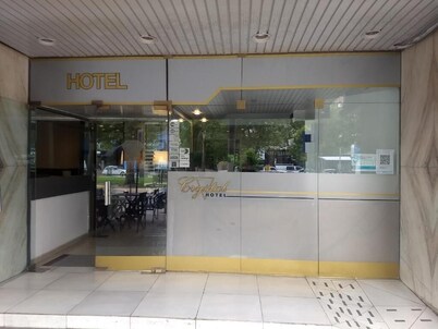 朋塔塞罗酒店
