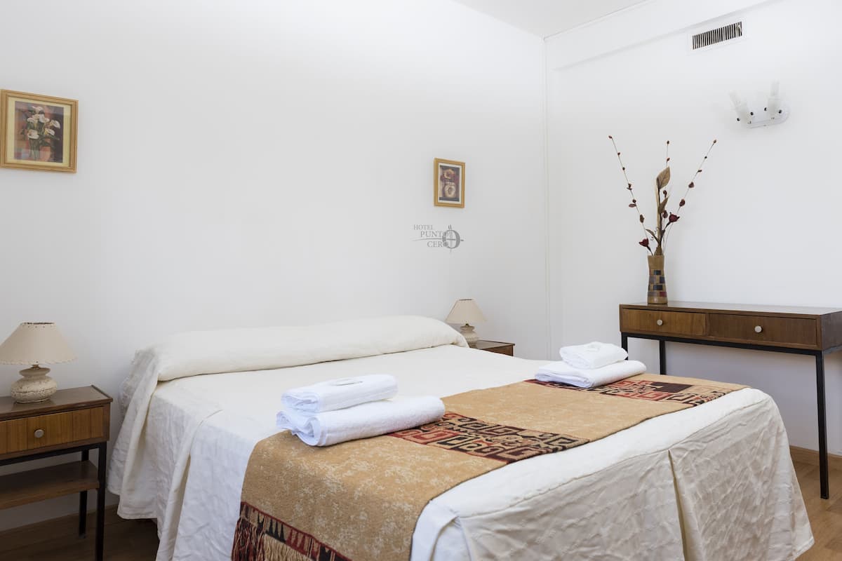 Doble Matrimonial Superior | Desk, free WiFi