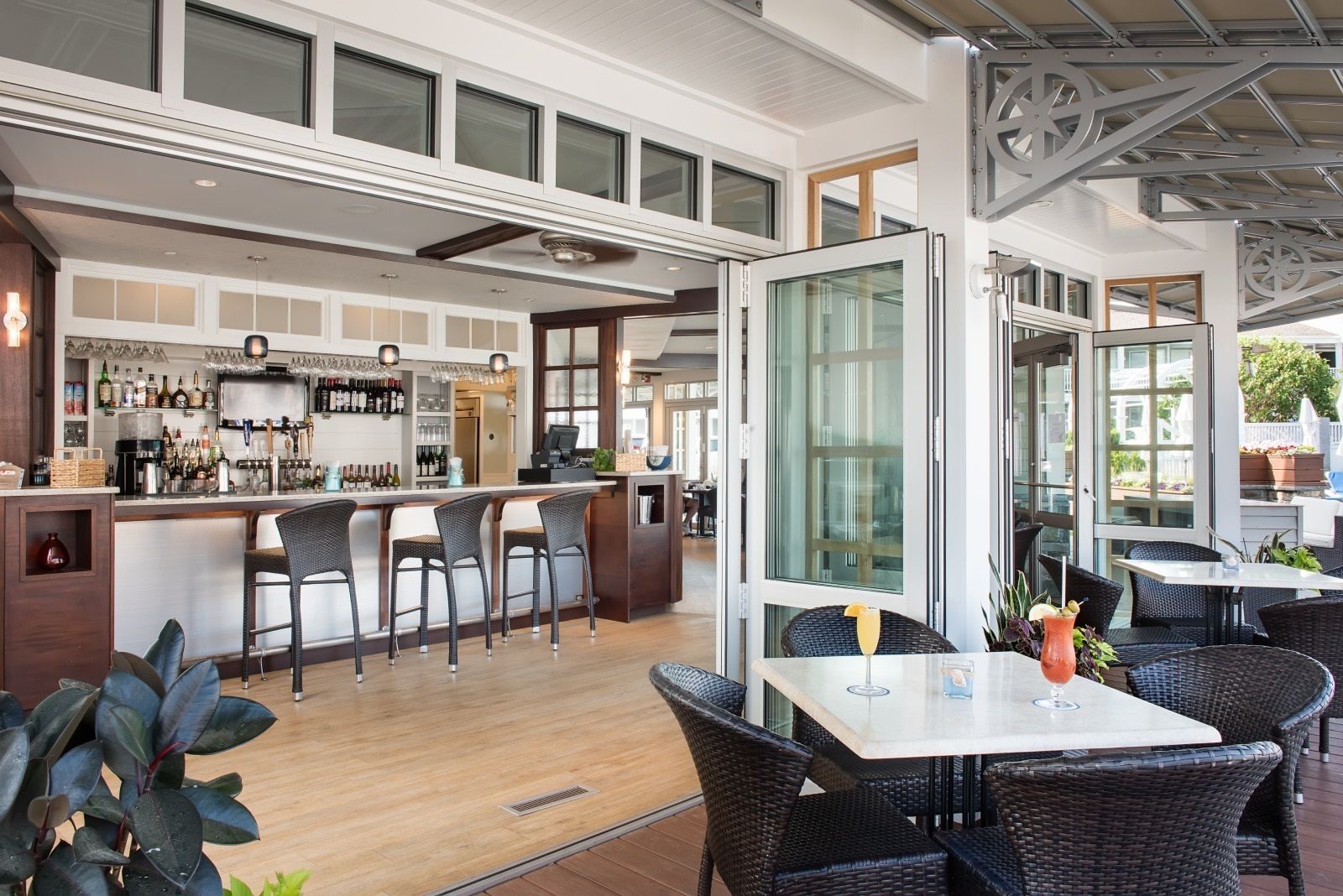 Breakfast, lunch, dinner served; pool views