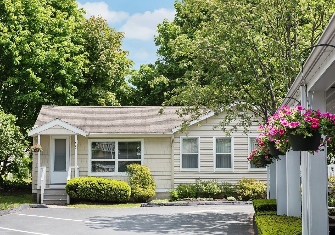 family cottage, 2 bedrooms | in-room safe, individually decorated, individually furnished