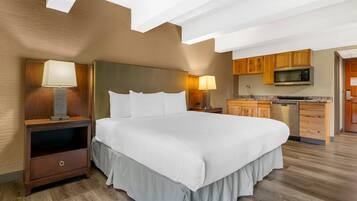 Kamer, 1 kingsize bed, niet-roken (Efficiency ) | Een bureau, een strijkplank/strijkijzer, gratis extra bedden