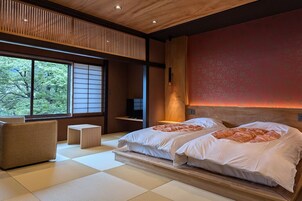 熨斗/熨板、免费 WiFi、床单