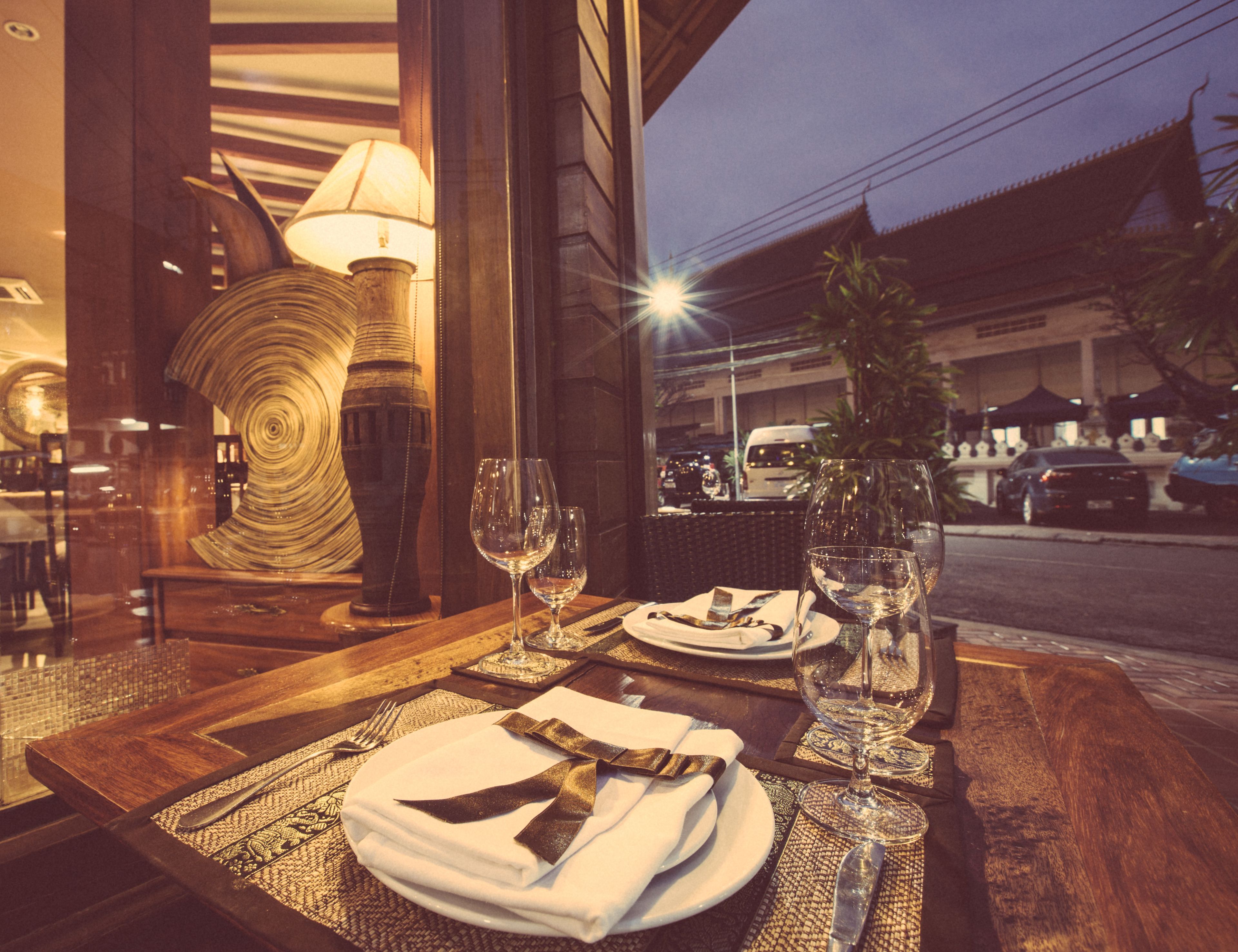 breakfast, lunch, dinner served; laotian cuisine