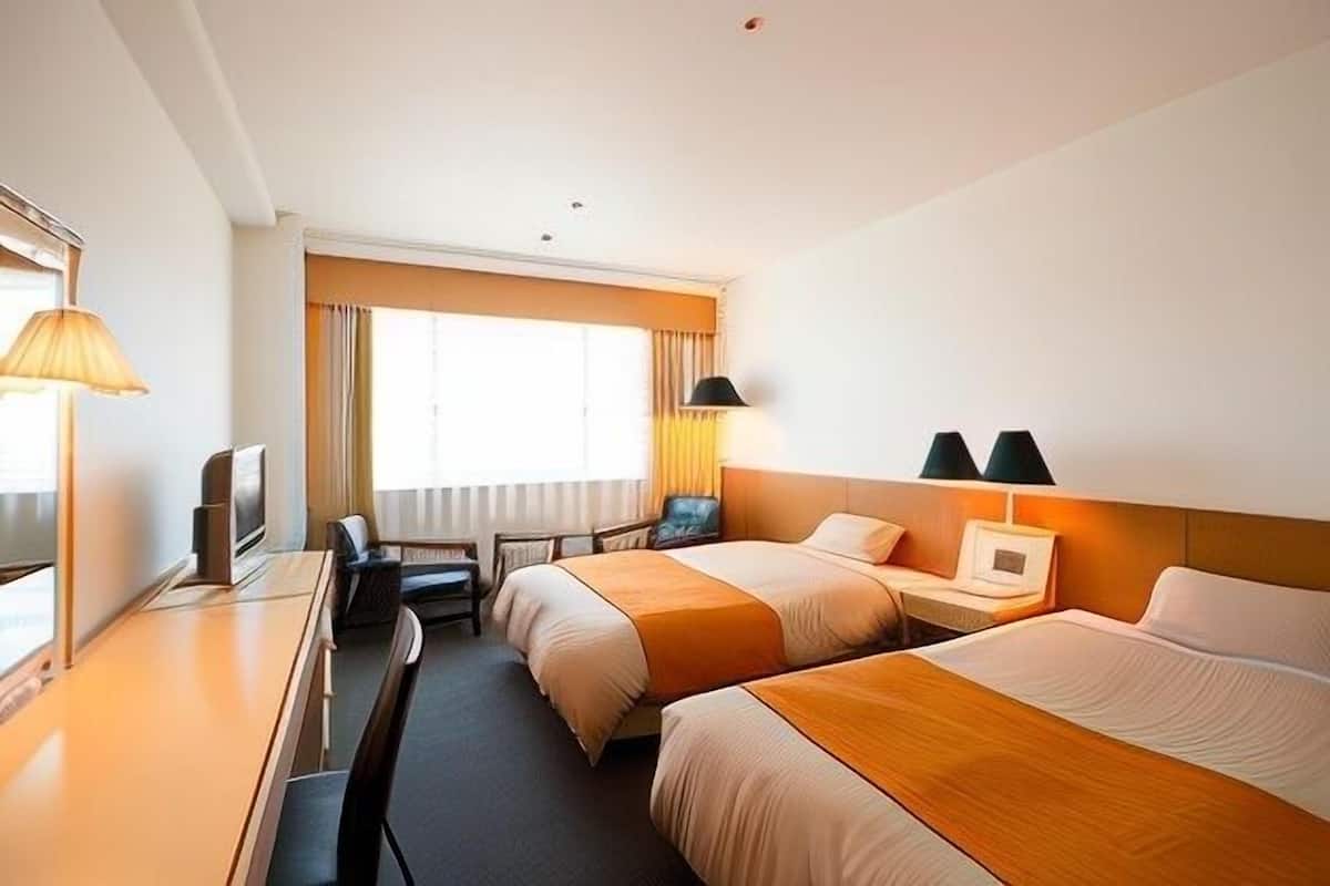 Daunenbettdecken, Minibar, Schreibtisch, schallisolierte Zimmer