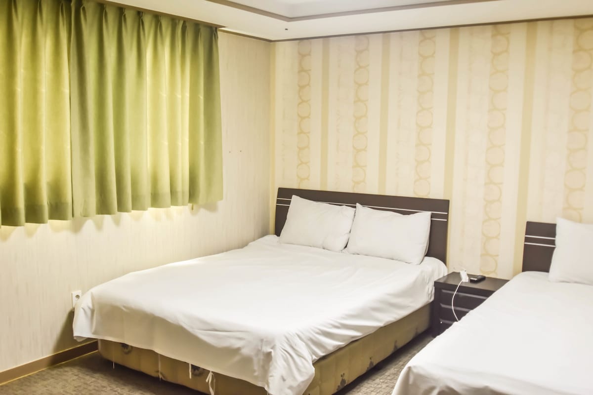 Soundproofing, WiFi (free)